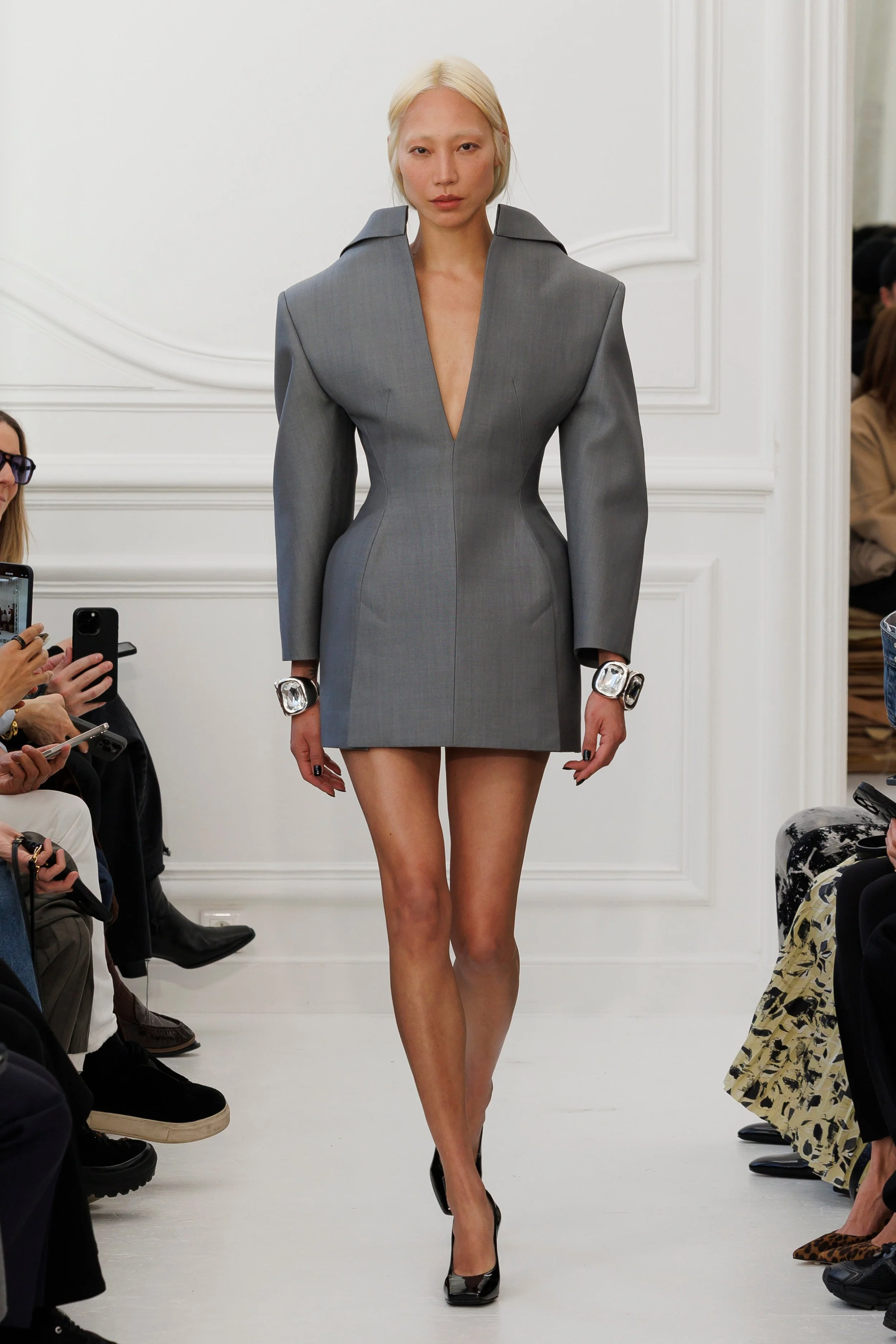 GIVENCHY FW25 —